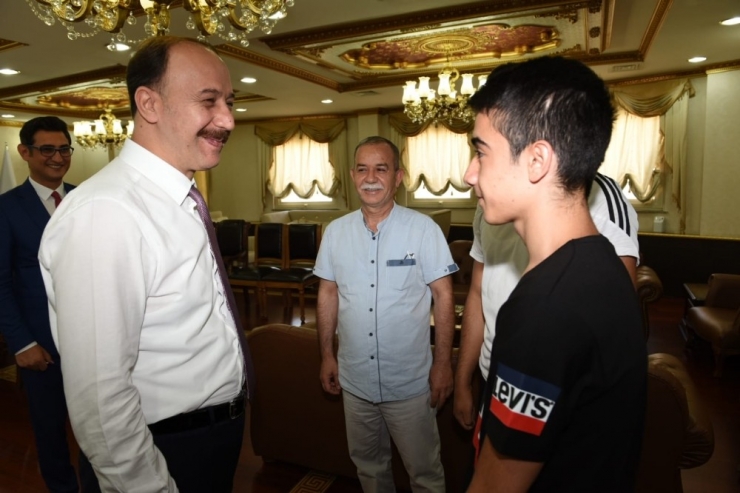 Şampiyon Tekvandocu Türkiye’yi Temsil Edecek