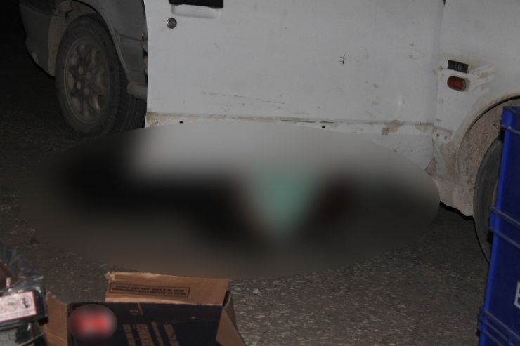 Oğlunun Telefonunu Kıran Kişiyi Öldürdü