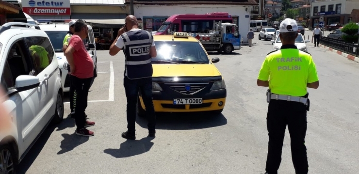 Bartın Emniyetinden Taksi Denetimi