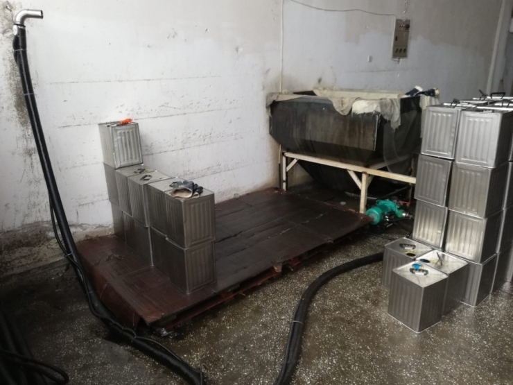 Akaryakıt Kaçakçılığı Yapan 3 Kişi Yakalandı