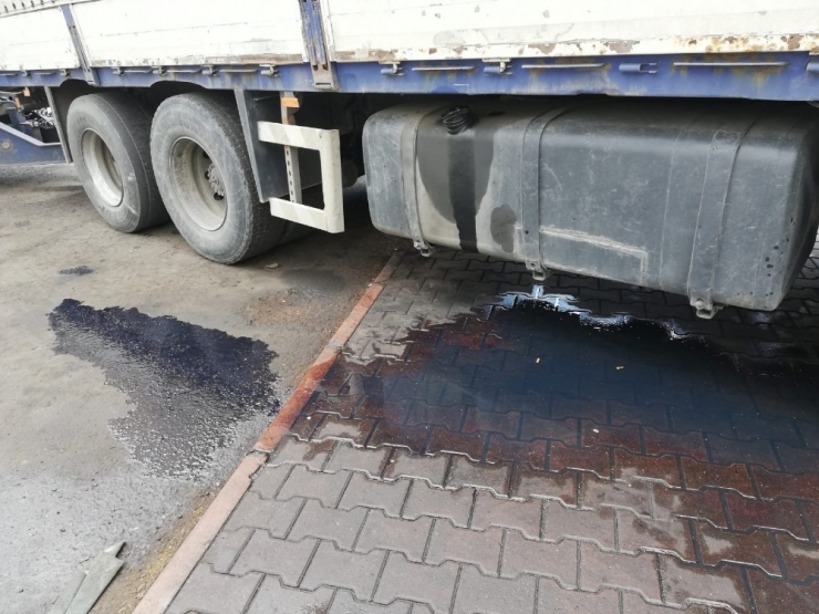 Akaryakıt Kaçakçılığı Yapan 3 Kişi Yakalandı