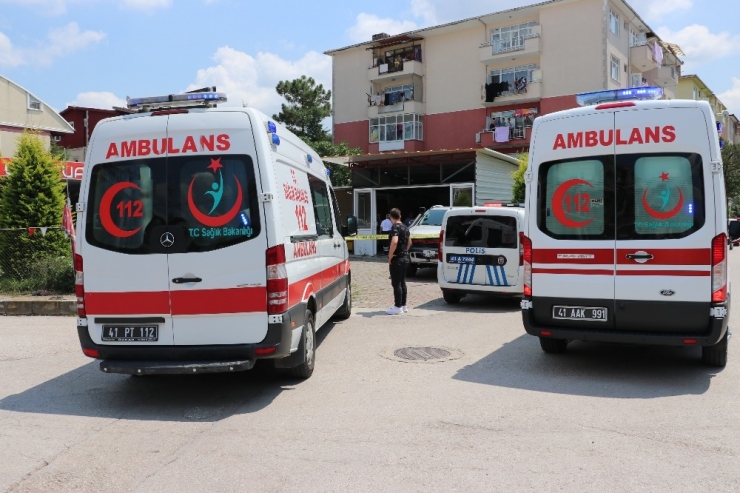 Husumetlisine Pompalı Tüfekle Ateş Etti Amcasını Vurdu