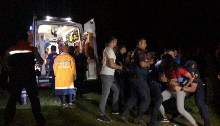 Serinlemek İçin Göle Giren 2 Kuzen Boğularak Hayatını Kaybetti