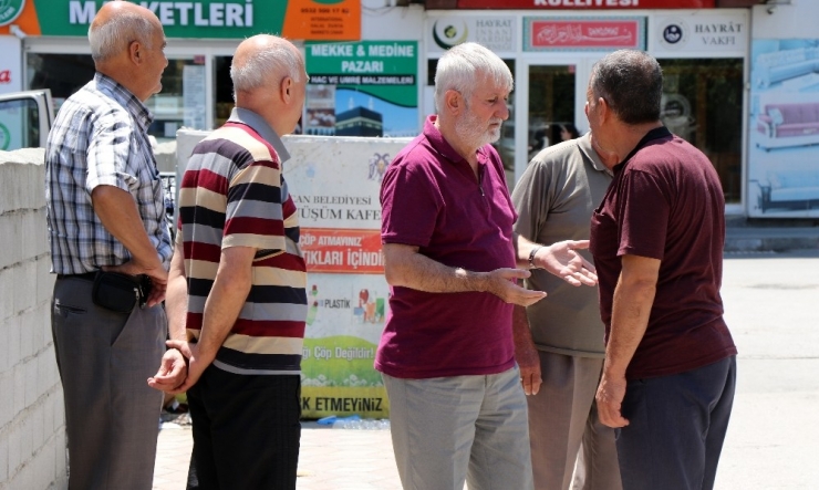Erzincan’da Bir Kadın Uykudaki Babasını Boğazını Keserek Öldürdü
