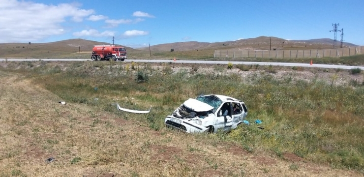 Otomobil Şarampole Uçtu: 7 Yaralı