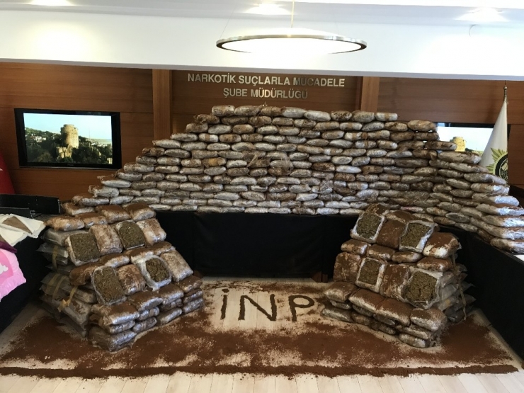 İstanbul’da Yarım Ton Uyuşturucu Ele Geçirildi