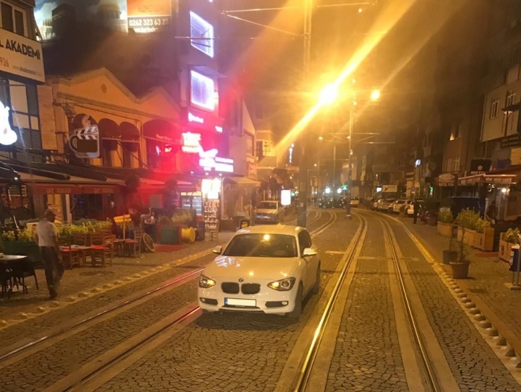 Tramvay Seferini Engelleyen Sürücülere Ceza Yağıyor