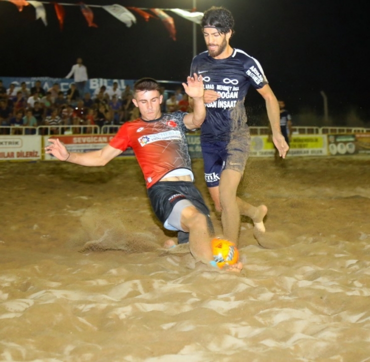 Manavgat Plaj Futbolunda Şampiyon, Elektronik Market Oldu