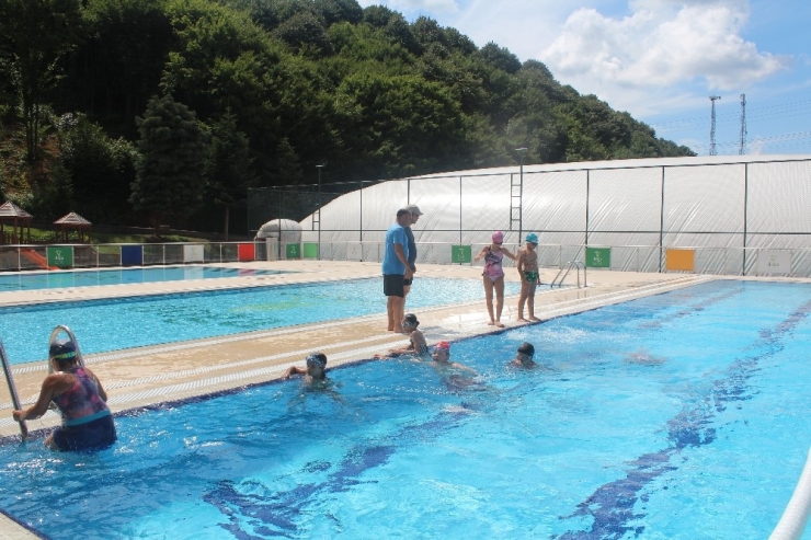 “Yaz Okulu, Çocuklarda Fiziksel Ve Duygusal Kazanımlarda Fayda Sağlıyor”