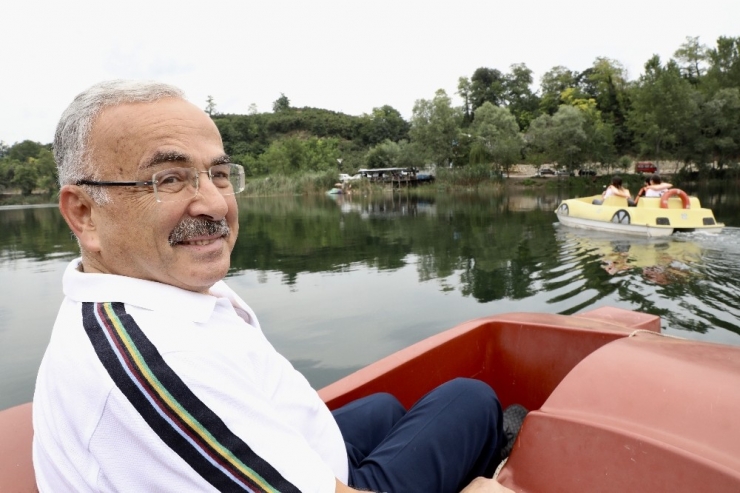 Başkanın Deniz Bisikleti Keyfi