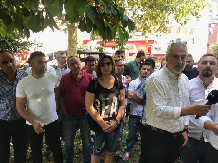 Uber Sürücüleri Zararlarının Tanzimlerini İstemek İçin Eylem Yaptı