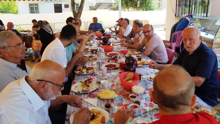 Vali Ersoy, Kahvaltıda Vatandaşlarla Buluştu