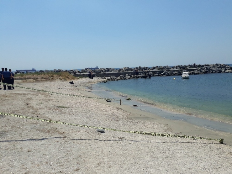 Yeşilköy’de Denizde Kaybolan Gencin Cesedine Ulaşıldı