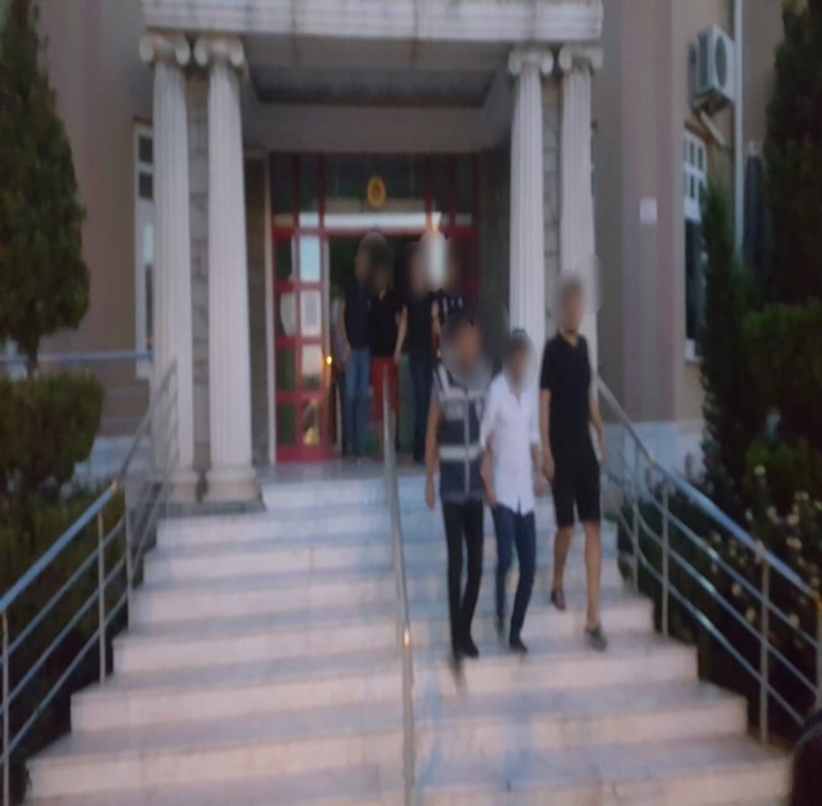 7 Kişilik Gasp Ve Yağma Çetesi Çökertildi