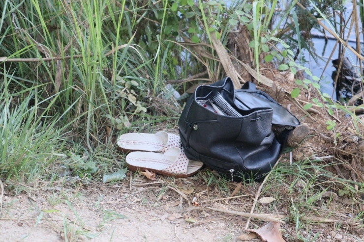 Adana’da Nehirde Kadın Cesedi Bulundu