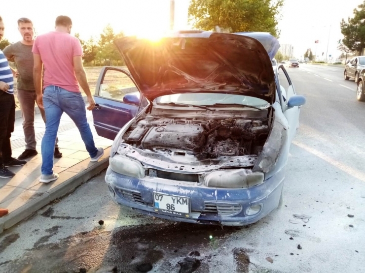 Diyarbakır’da Seyir Halindeki Lpg’li Araç Alev Aldı