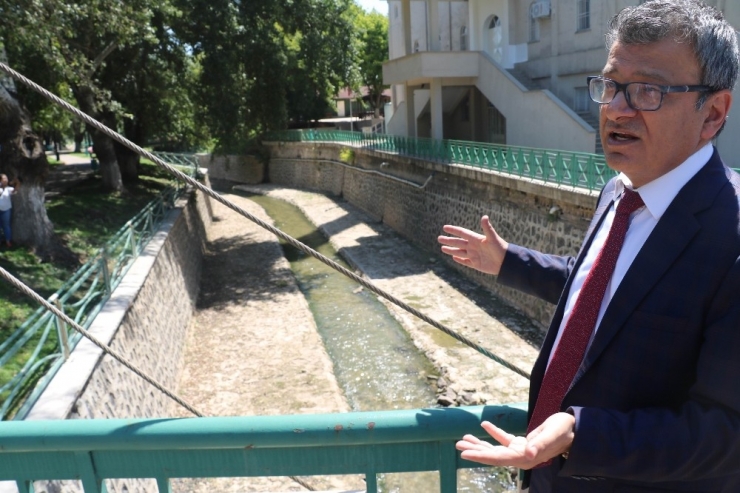 Dereden Patlamamış El Bombası Çıktı