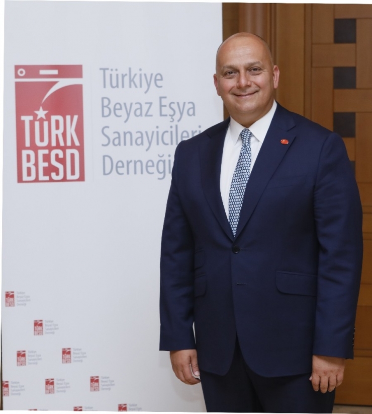 Beyaz Eşyada Yıl Sonu Yüzde 15 Daralma Bekleniyor