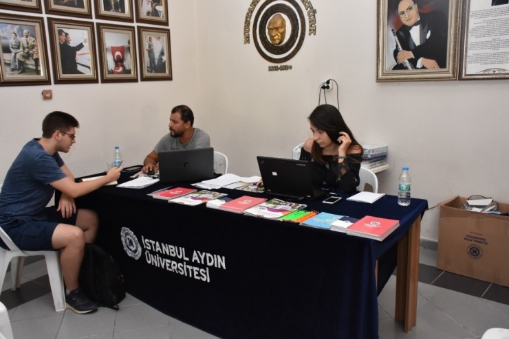 Edremit Belediyesi Yks Tercih Merkezi Kuruldu