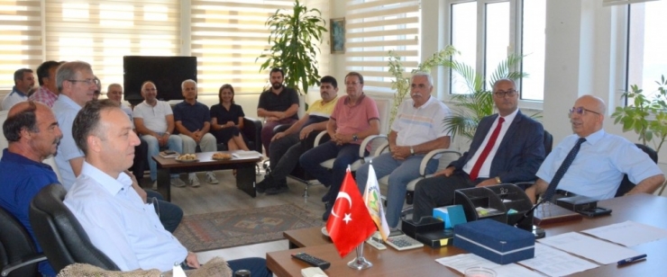 Ziraat Fakültesinde Dekanlık Devir Teslim Töreni Gerçekleştirildi