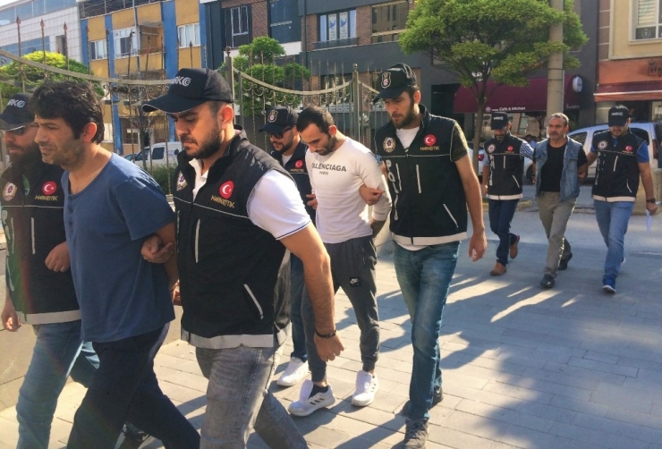 Narkotikten Sokak Satıcılarına Geçit Yok