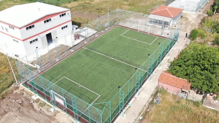 İnönü’de Halısaha Tesislerinde Sona Yaklaşıldı