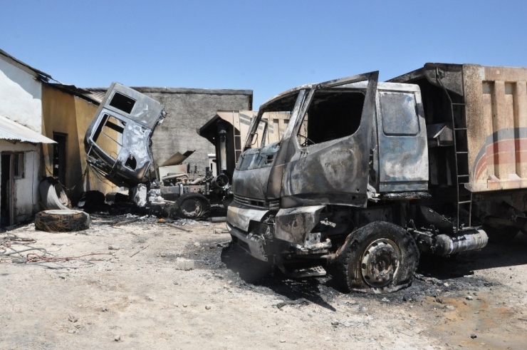 Yüksekova’da Şantiyeye Saldırı