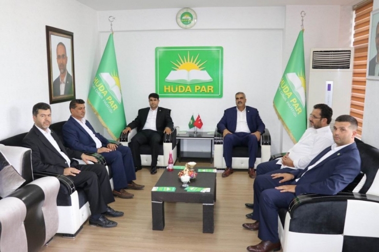 Hüda Par’da Bayrak Değişimi