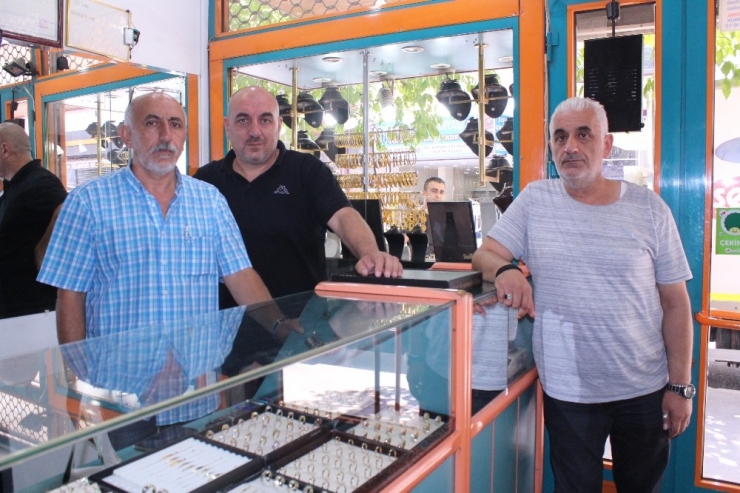 Kuyumcuyu Yaralayan Soyguncu, “Sahte Dost” Çıktı