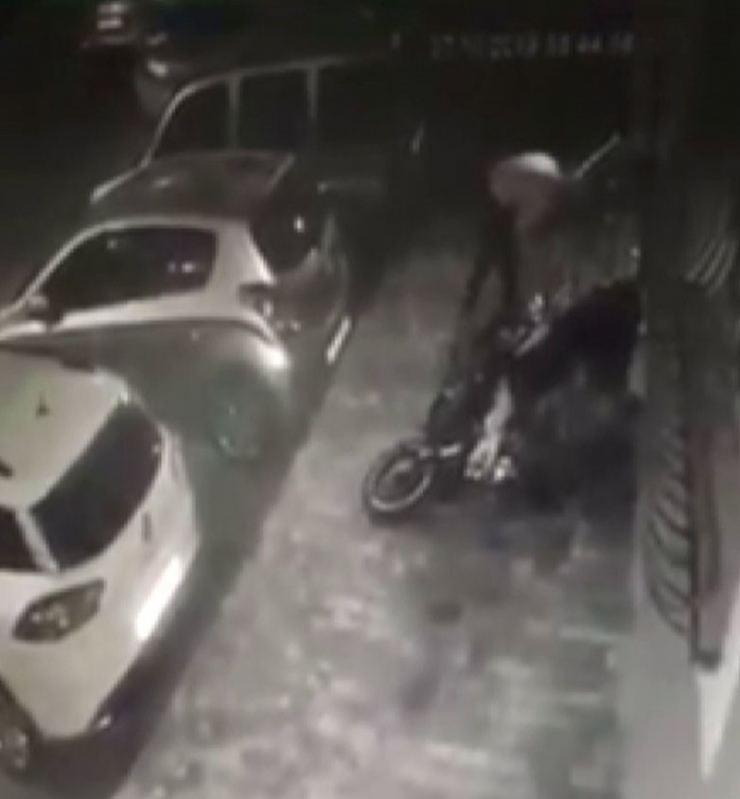 Demir Kesme Makasıyla 3 Motosikleti Çaldılar