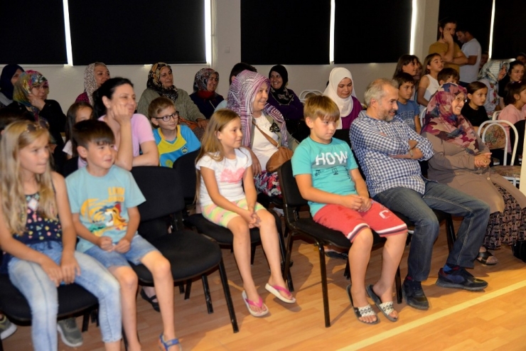 Kırsal Bölgelerde Tiyatro Keyfi