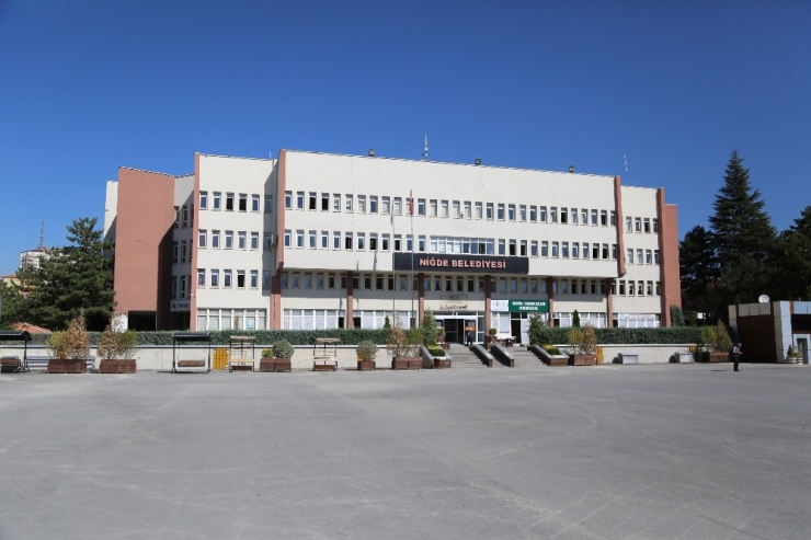 Niğde Belediyesinden Çöp Vakti Uygulaması