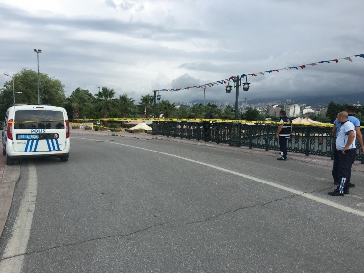 Virajı Alamayan Motosikletli Metrelerce Sürüklendi