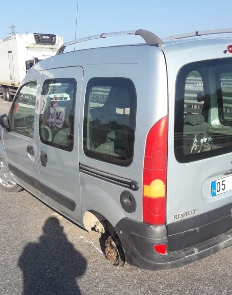 Hastaneye Kontrole Giderken Kazada Ağır Yaralandı