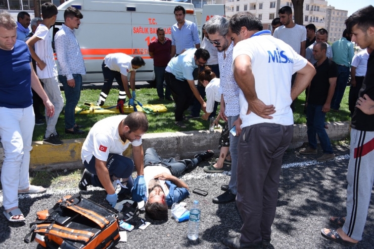 Minibüsün Çarptığı Yaya Ağır Yaralandı