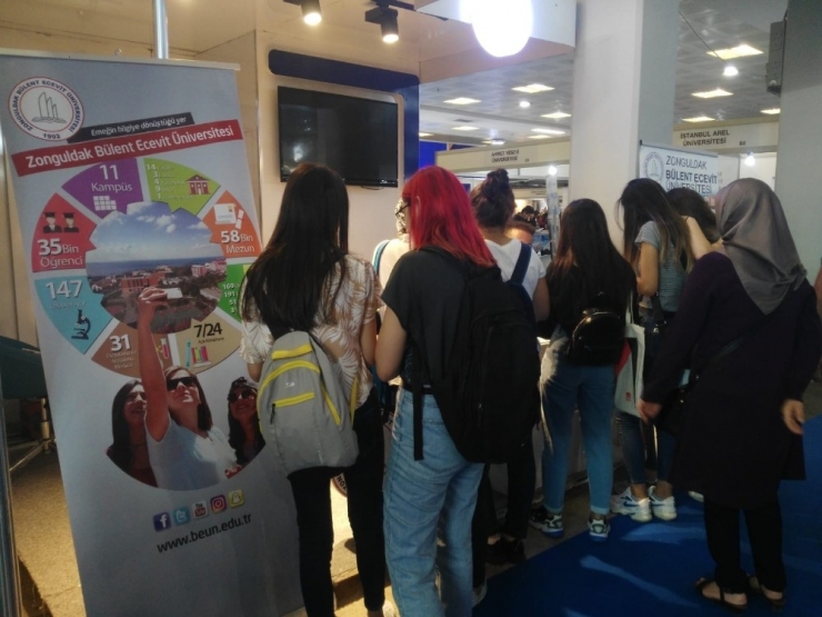 Beü Üniversite Tercih Fuarında İlgi Odağı Oldu