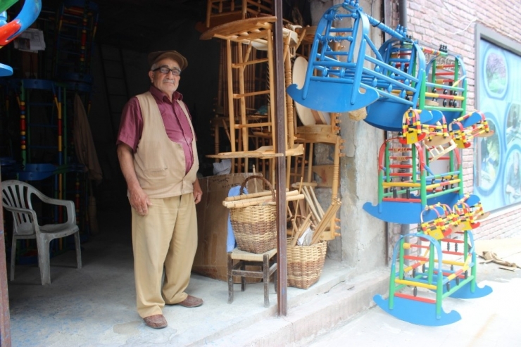 Marangozluğa Adanan 68 Yıl