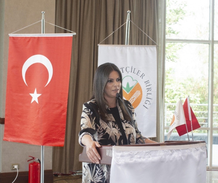 Sarıeroğlu Adana Çiftçisiyle Buluştu