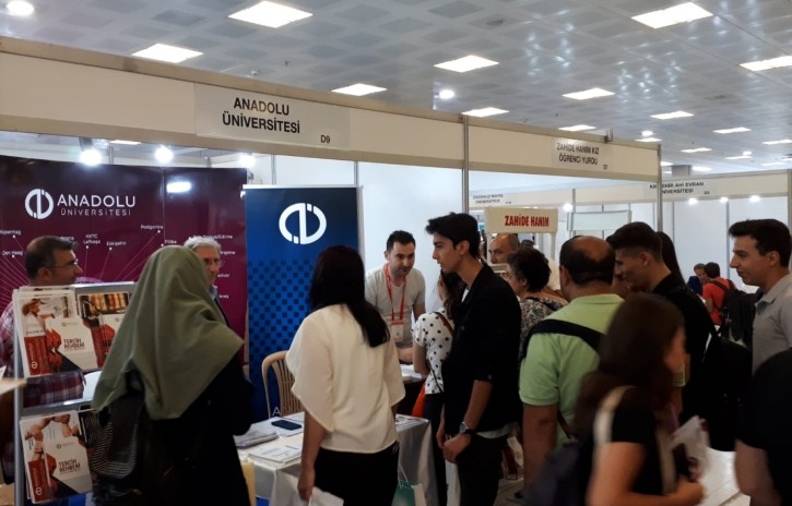 Ankara Üniversite Tercih Fuarı’nda Anadolu Üniversitesi’ne Yoğun İlgi