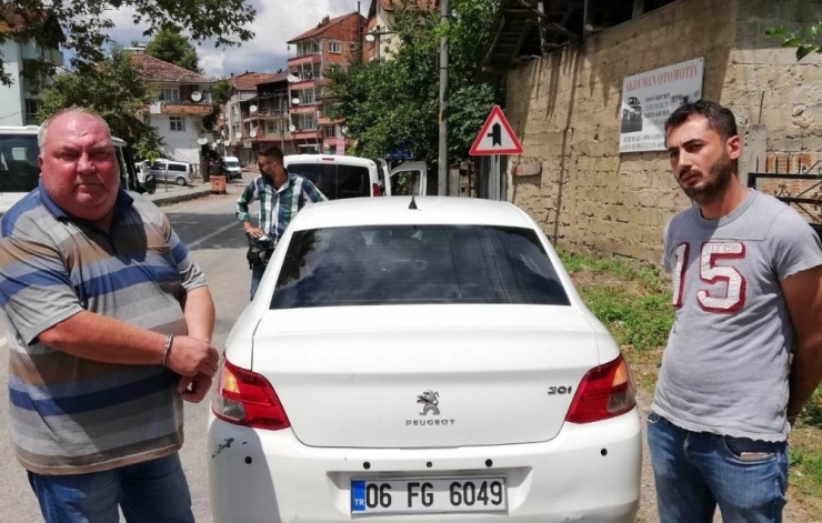 ’Eksik Para Üstü Verdiniz’ Diyerek Esnafı Dolandırdılar