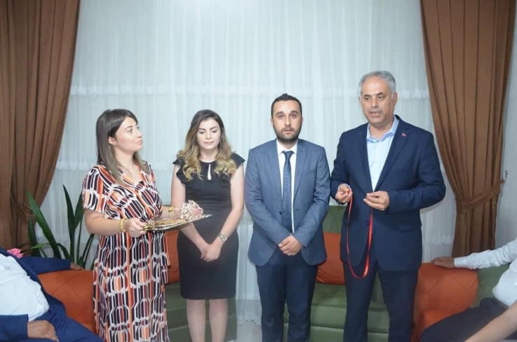 Başkan Yaman, Genç Çiftin Mutluluğuna Ortak Oldu