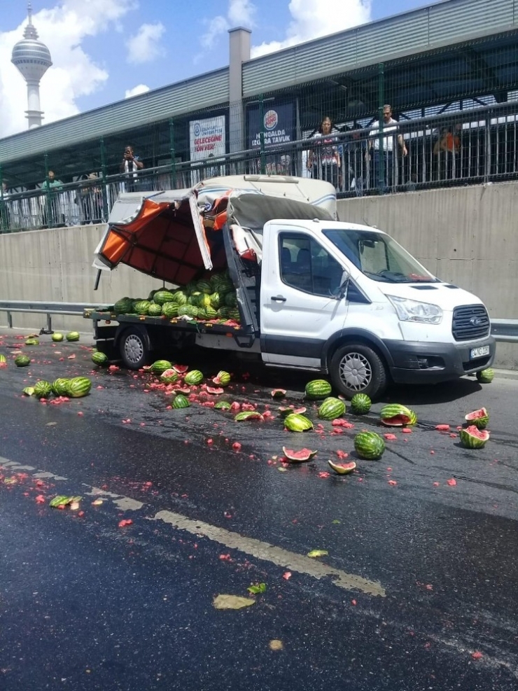 E-5’i Karpuz Tarlasına Çeviren Kaza