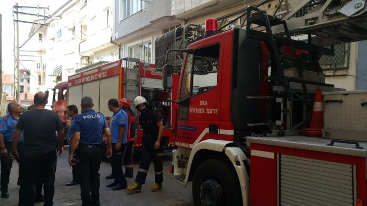 Eski Karısının Evini Ateşe Verdi