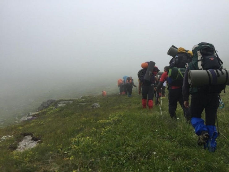 Belediyesporlu Dağcılar Kaçkar Zirvesine Tırmandı