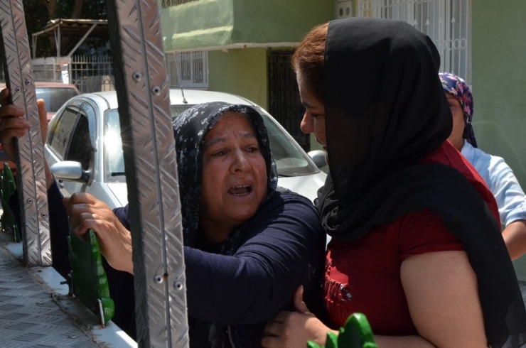 Uyuşturucu Bağımlısı Oğlunu Kaybeden Anne Hem Ağladı Hem Ağlattı