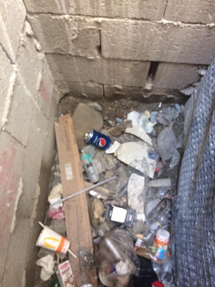 Havalandırma Boşluğuna Düşen Serçe Yavrusunu İtfaiye Kurtardı