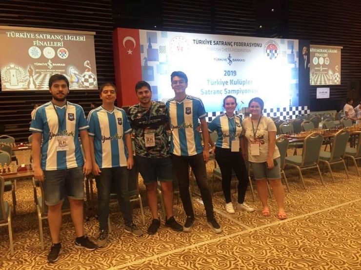 Yunusemreli Satranççılar Konya’da Yarıştı