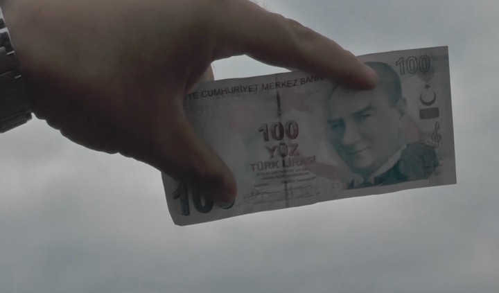 Kurban Pazarında Polis Sahte Parayı Uygulamalı Anlattı