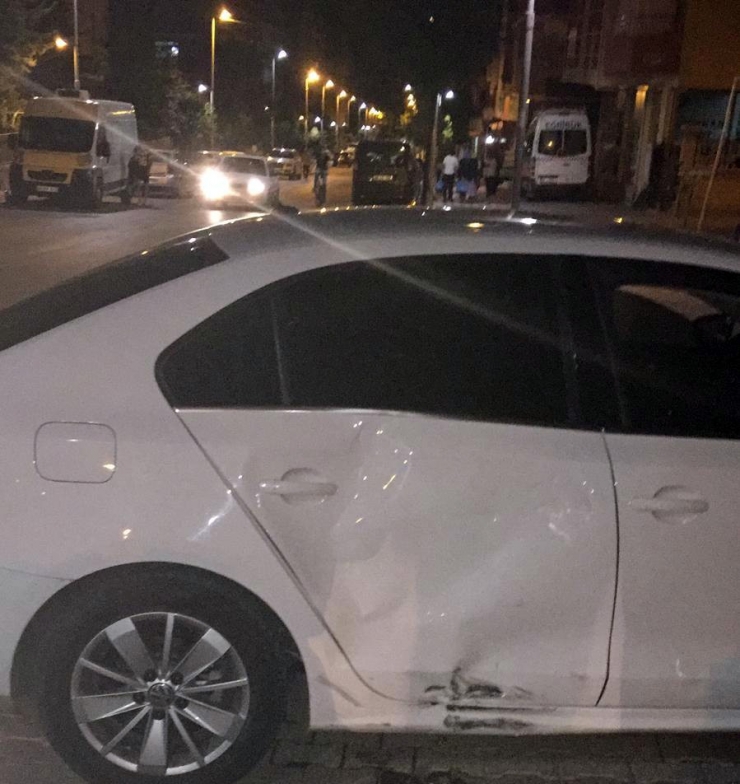 Motosiklet Otomobile Çarptı: 1 Yaralı