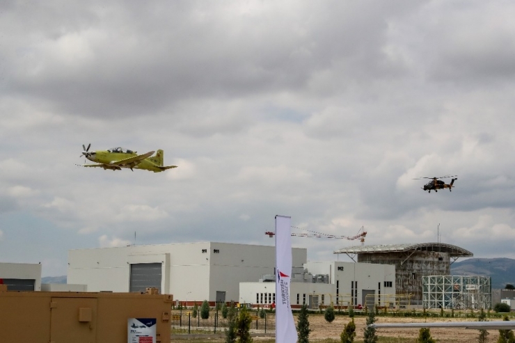 Malezya Başbakanı Muhammed, Tusaş’ı Ziyaret Etti